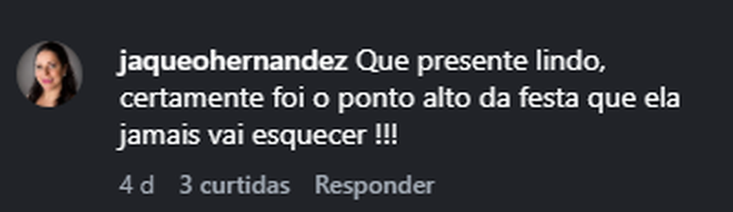 Recorte do comentário real 15 publicado no Instagram.